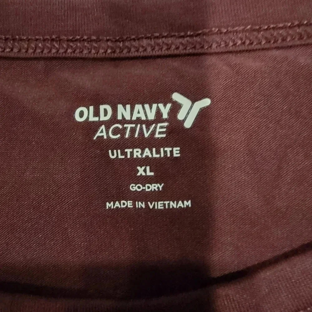 Old Navy, Size XL, Dark Red Sleeveless Crop - Picture 4 of 9